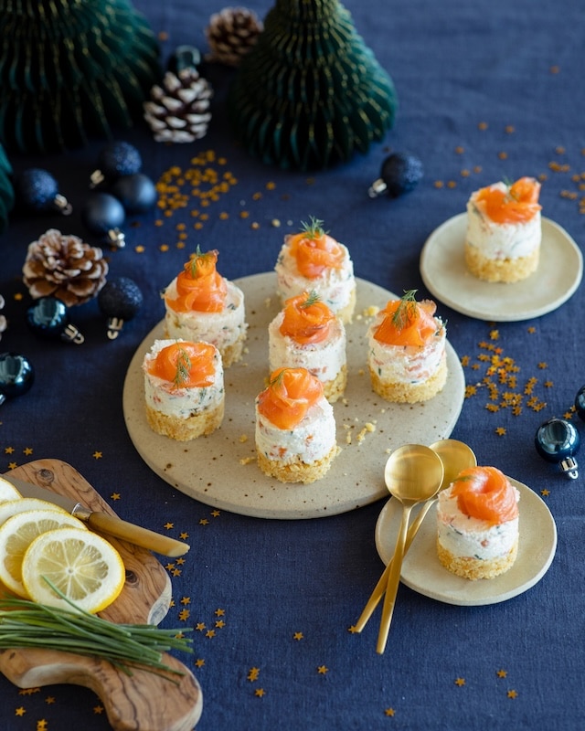 recette de Mini cheesecakes salés au saumon