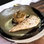 Chapon de pintade au miel et aux épices