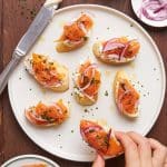 Crostini à la truite fumée