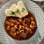 Goulash de chevreuil aux champignons