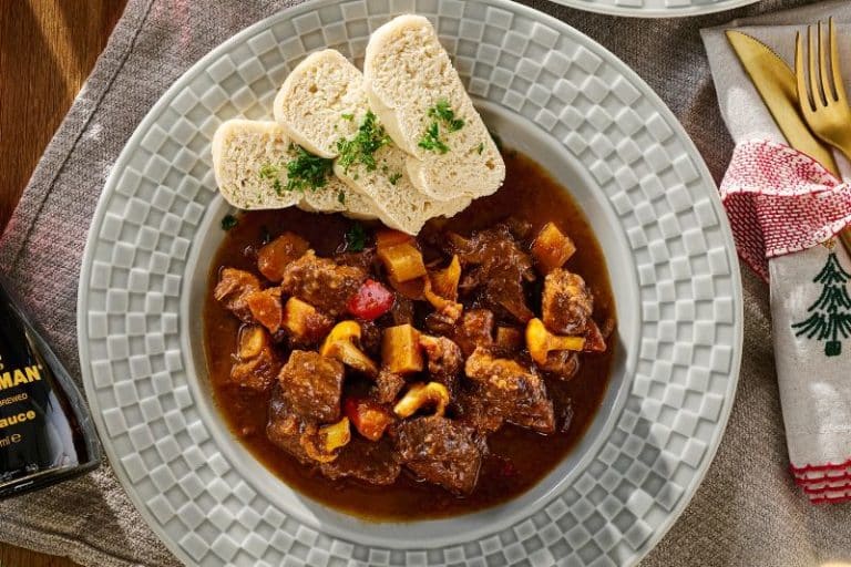 Goulash de chevreuil aux champignons