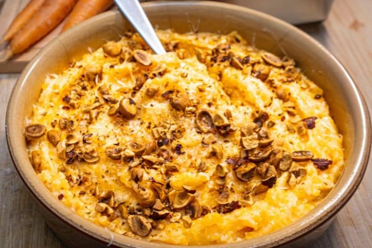 Purée de carottes au Comté et noisettes