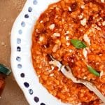 Risotto à la tomate épicée