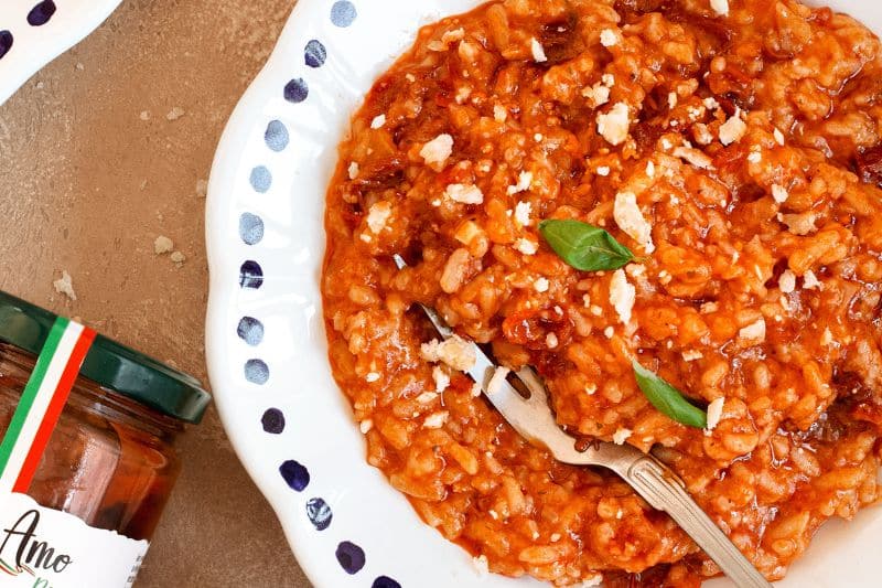 Risotto à la tomate épicée