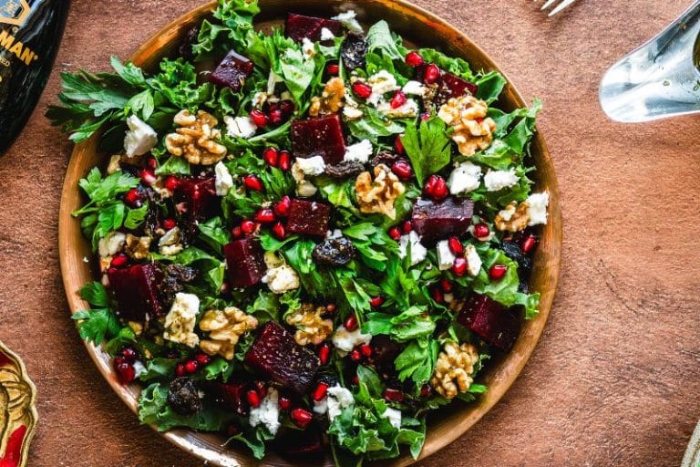 Salade de chou frisé aux betteraves