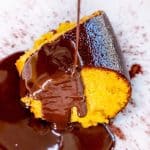 Gâteau aux carottes glaçage chocolat