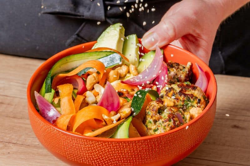 Poke bowl aux boulettes de veau