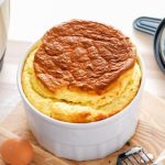 Soufflé au chèvre et au thym