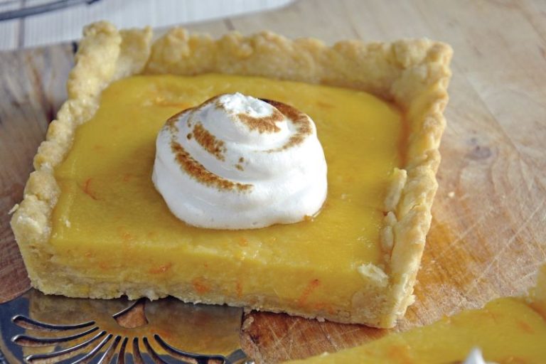 Tarte aux clémentines meringuée