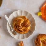 Brioches torsadées à la cannelle et à la cassonade