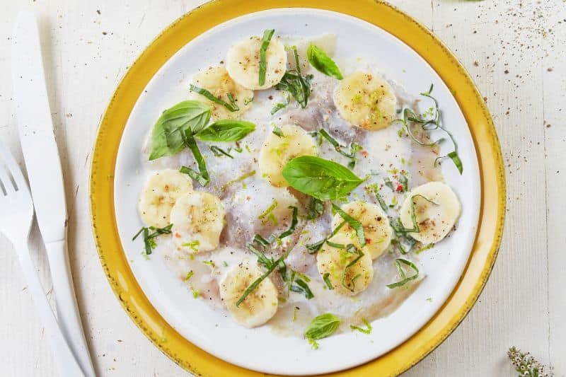Carpaccio de bar à la banane