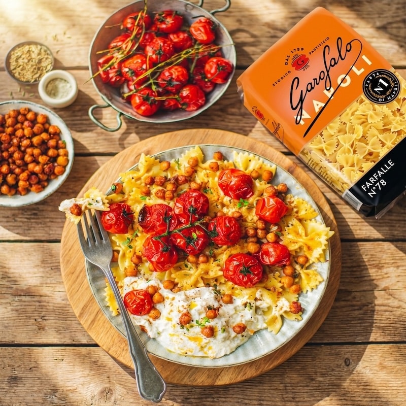 recette de Farfalle aux tomates et pois chiches