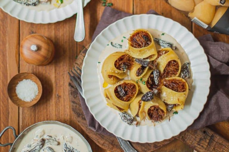 Lumaconi farcies au canard confit