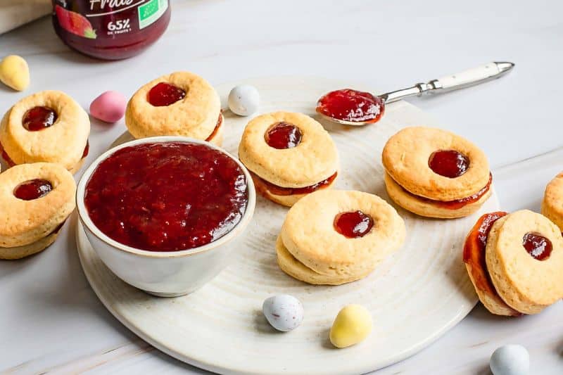 Oeufs de Pâques à la fraise