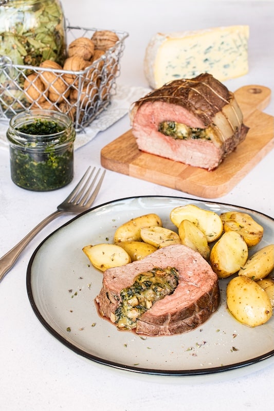 recette de Rôti de veau farci à l’ail des ours