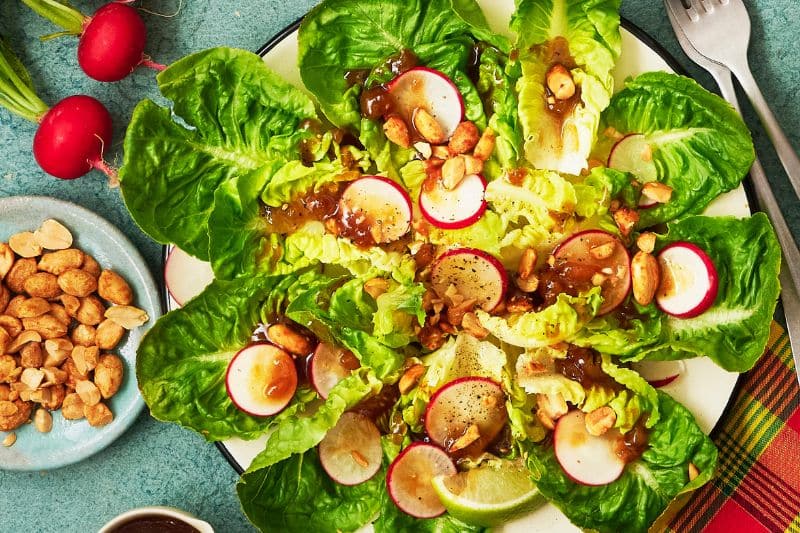 Salade de sucrine et vinaigrette exotique