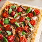 Tarte fine aux sardines à la tomate