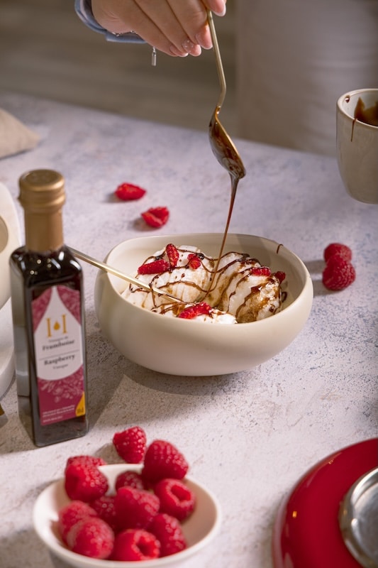 recette de Ile flottante au caramel de framboise