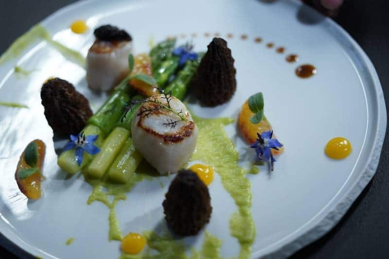 recette Morilles asperges et Saint-Jacques