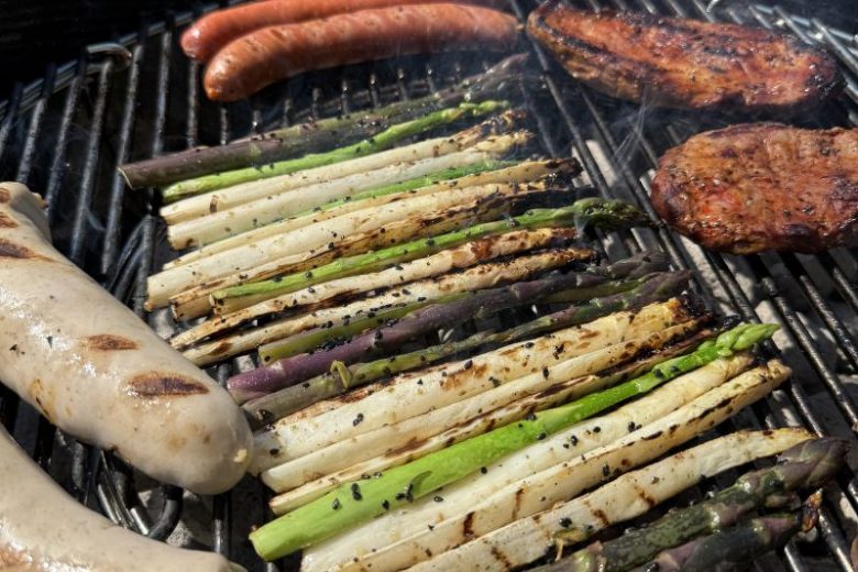 Asperges blanches grillées au barbecue