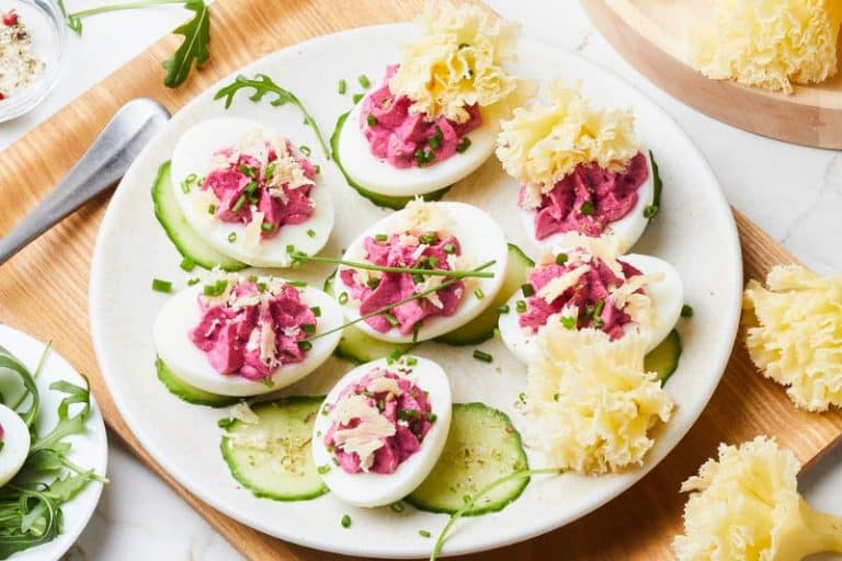 Oeufs mimosa à la Tête de Moine