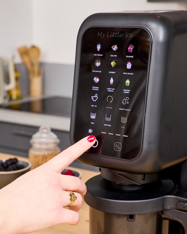 machine à glace utilisation facile avec 9 programmes automatiques