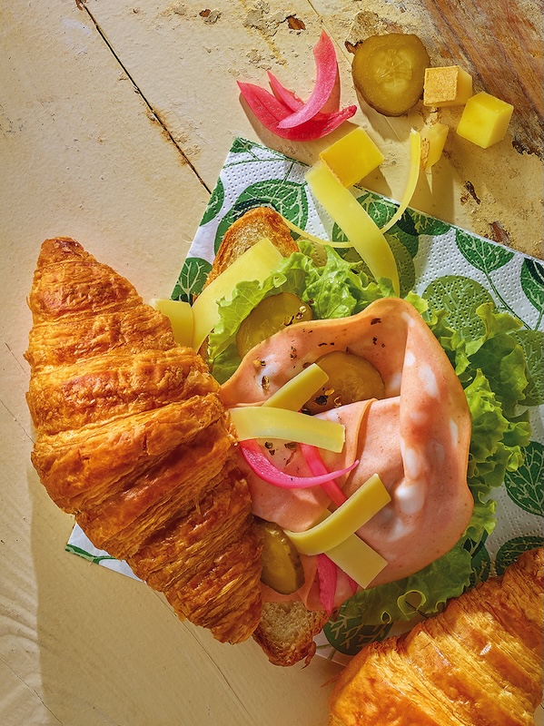 recette de Croissant’dwichs au Beaufort et à la mortadelle