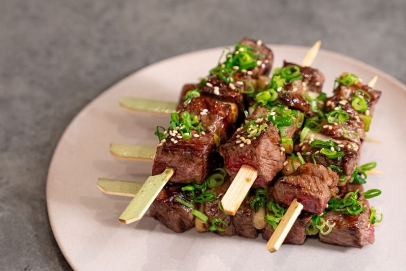 Brochettes de bœuf teriyaki et piment