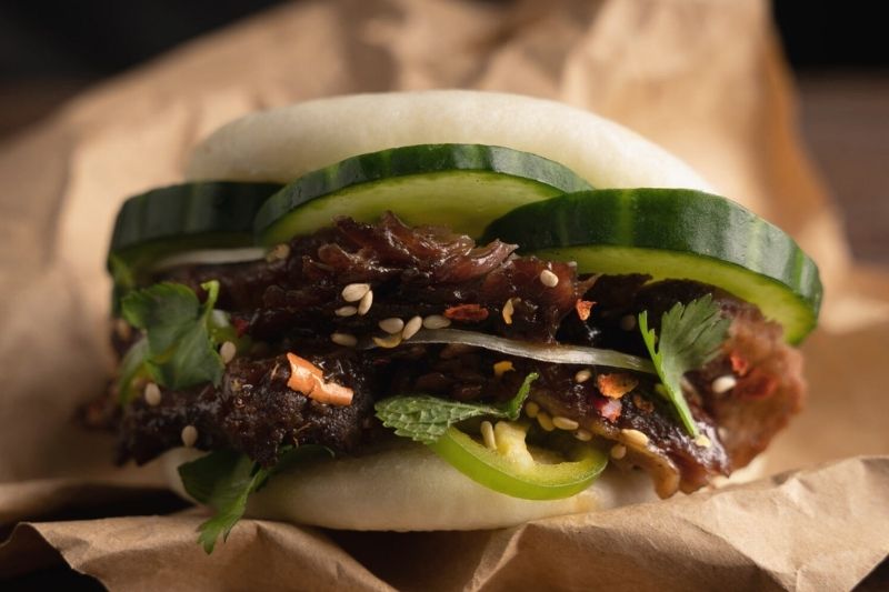 Gua bao à l’agneau caramélisé