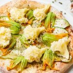 Pizza aux courgettes et Tête de Moine