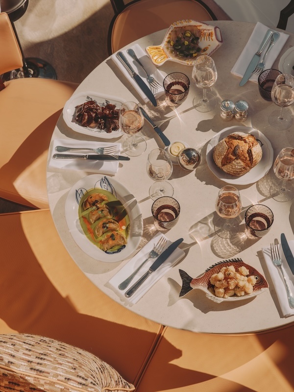 restaurant