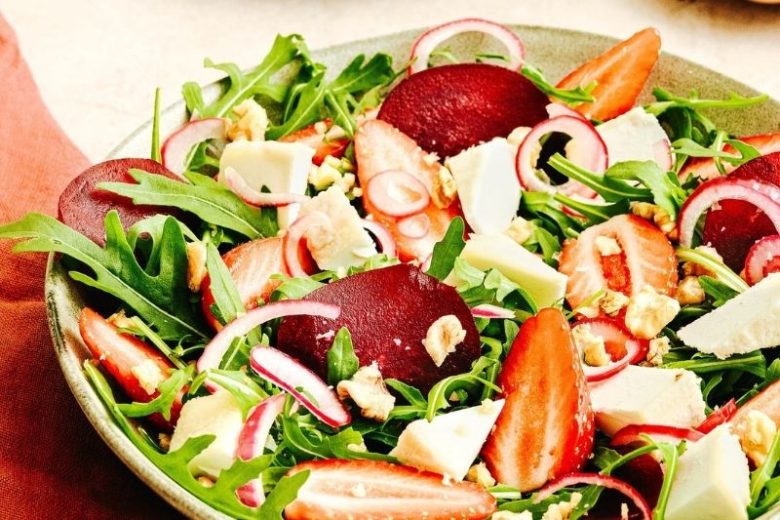 Salade de fraises et betteraves au Charolais