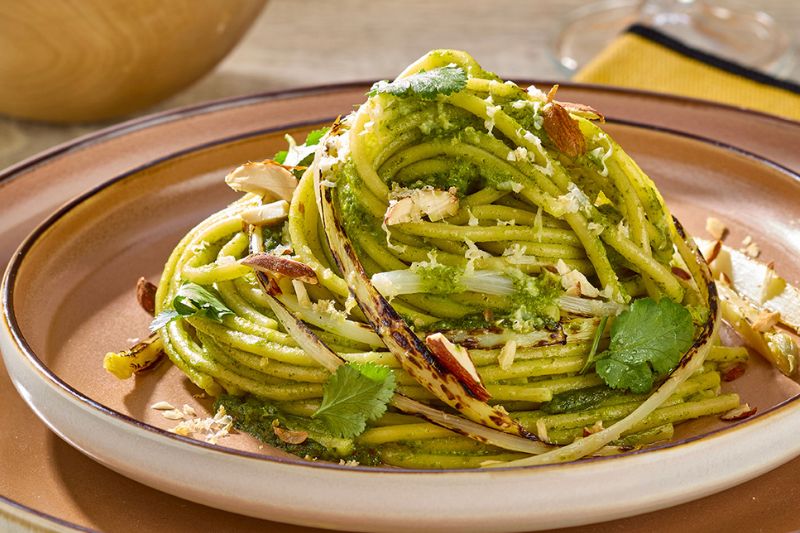 Spaghetti aux asperges et ail des ours