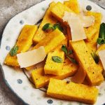 Bâtonnets de polenta au Parmigiano Reggiano
