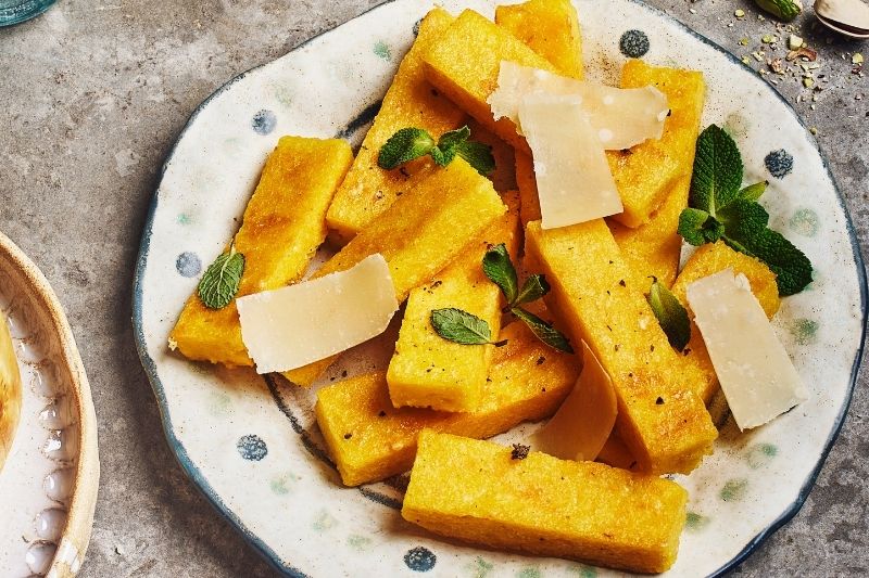 Bâtonnets de polenta au Parmigiano Reggiano