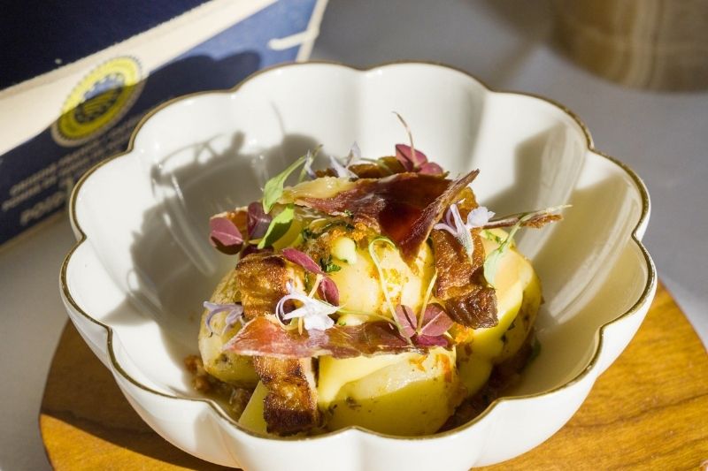 Bonnottes au jambon et au Curé Nantais