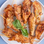 Brochettes d’aiguillettes de poulet et légumes