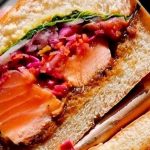 Burger de saumon mi-cuit