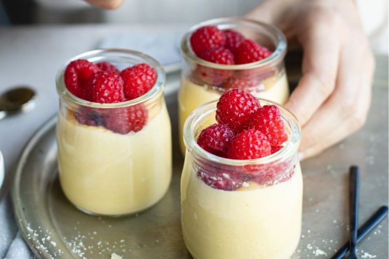 Crème sucrée au Parmesan et aux framboises
