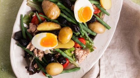 Salade niçoise au thon frais