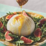 Burrata crémeuse aux figues et miel