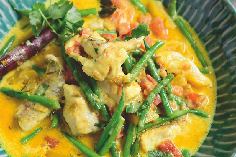 Curry de poisson crémeux à la citronnelle