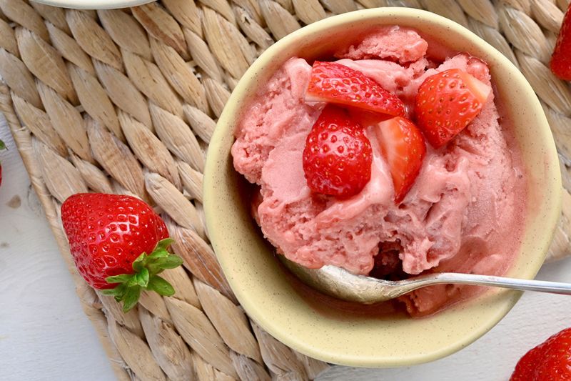 Glace aux fraises sans sorbetière