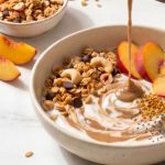 Granola bowl à la pâte de noisettes