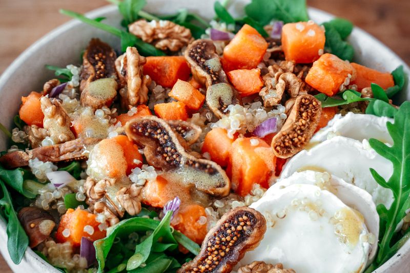 Salade à la figue et au chèvre