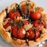 Tartelette sucrée-salée aux tomates