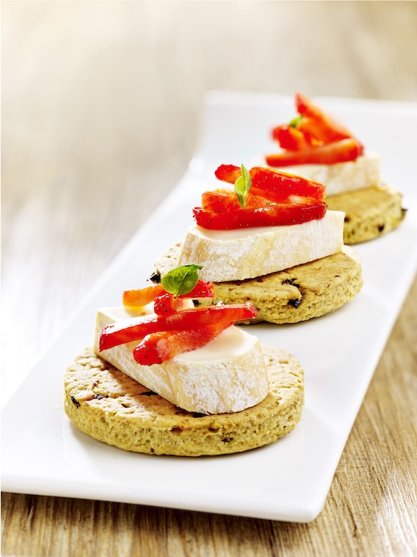 recette de Petits sablés tomates et Reblochon