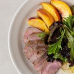 Filet de canard et nectarines rôties