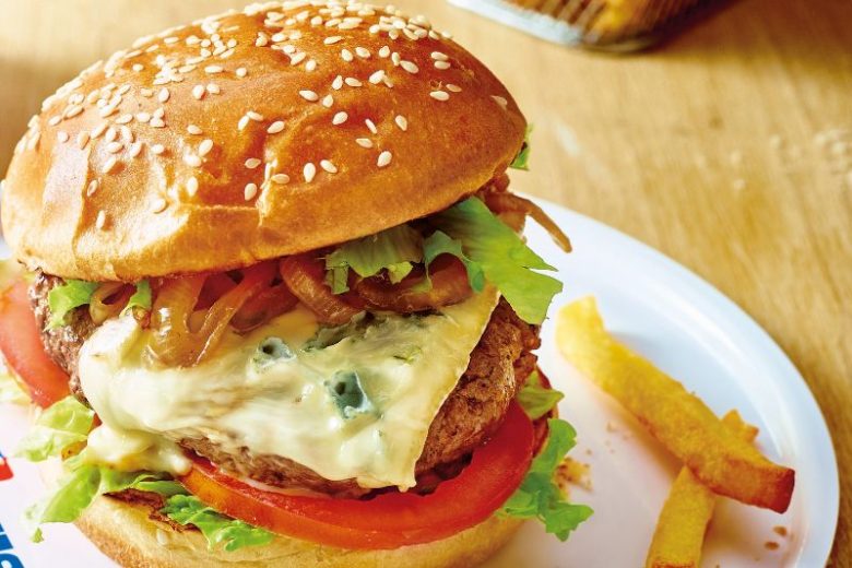 Cheeseburger maison au Bresse Bleu