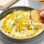 Dip de Morbier et chips de légumes